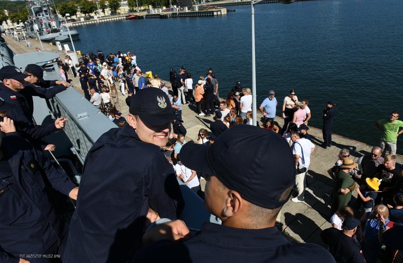 Powrót podchorążych z praktyk na ORP Wodnik do Portu Gdynia / Fot. K.Miłosz