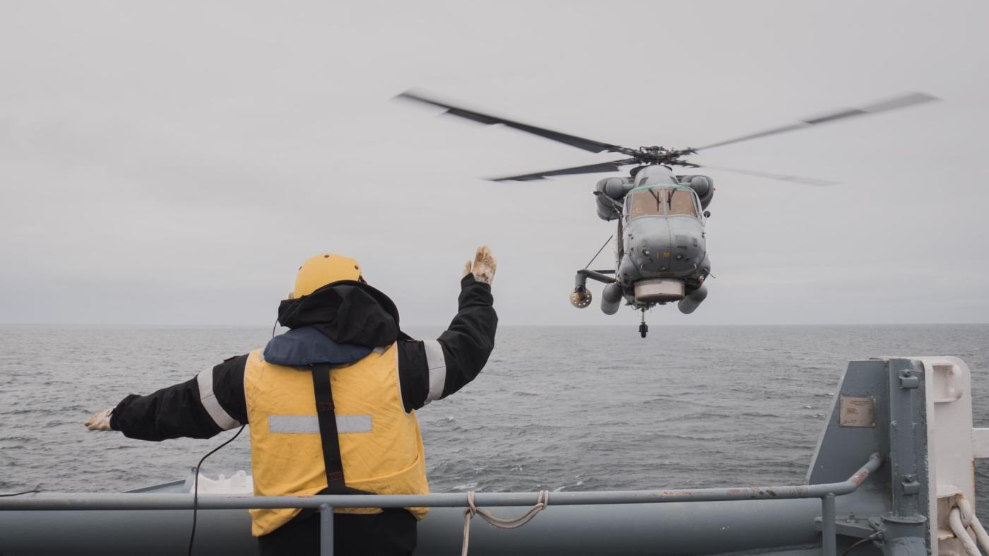 fot. zaloga śmigłowca SH-2G