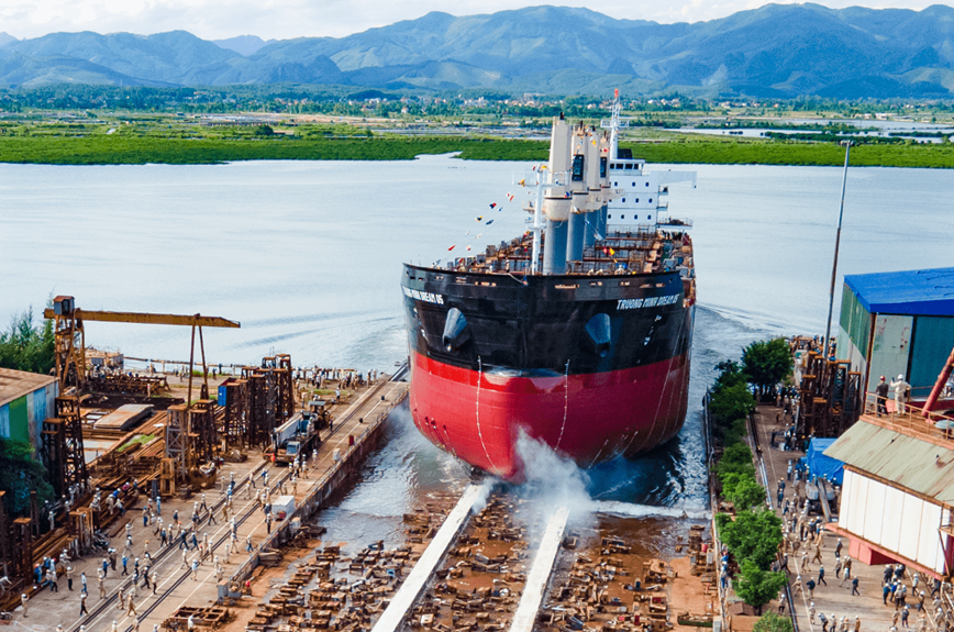 fot.  Nam Trieu Shipbuilding