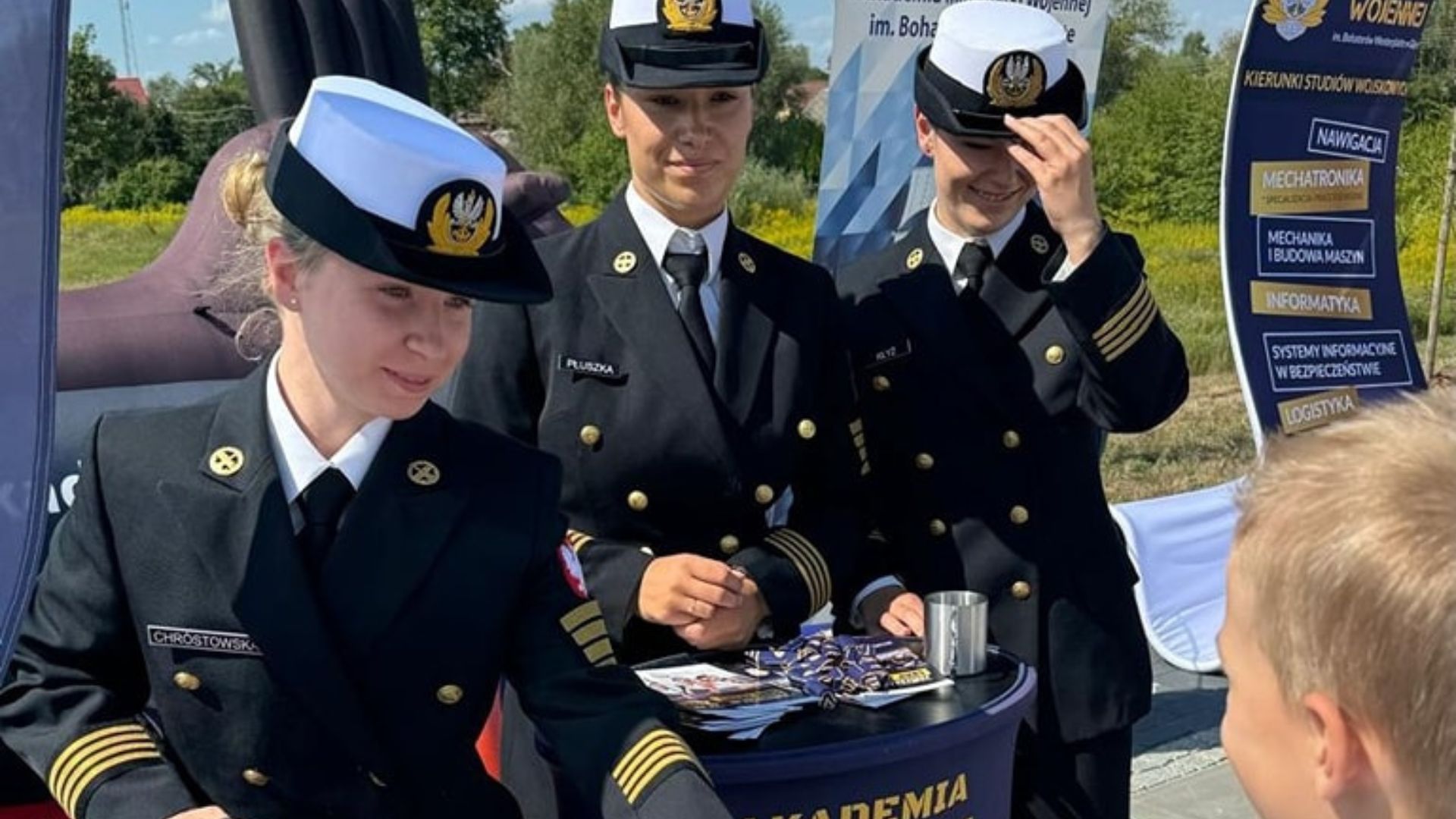 Podchorążowie Akademii Marynarki Wojennej podczas Święta Wojska Polskiego / fot. Akademia Marynarki Wojennej | Gazeta Morska